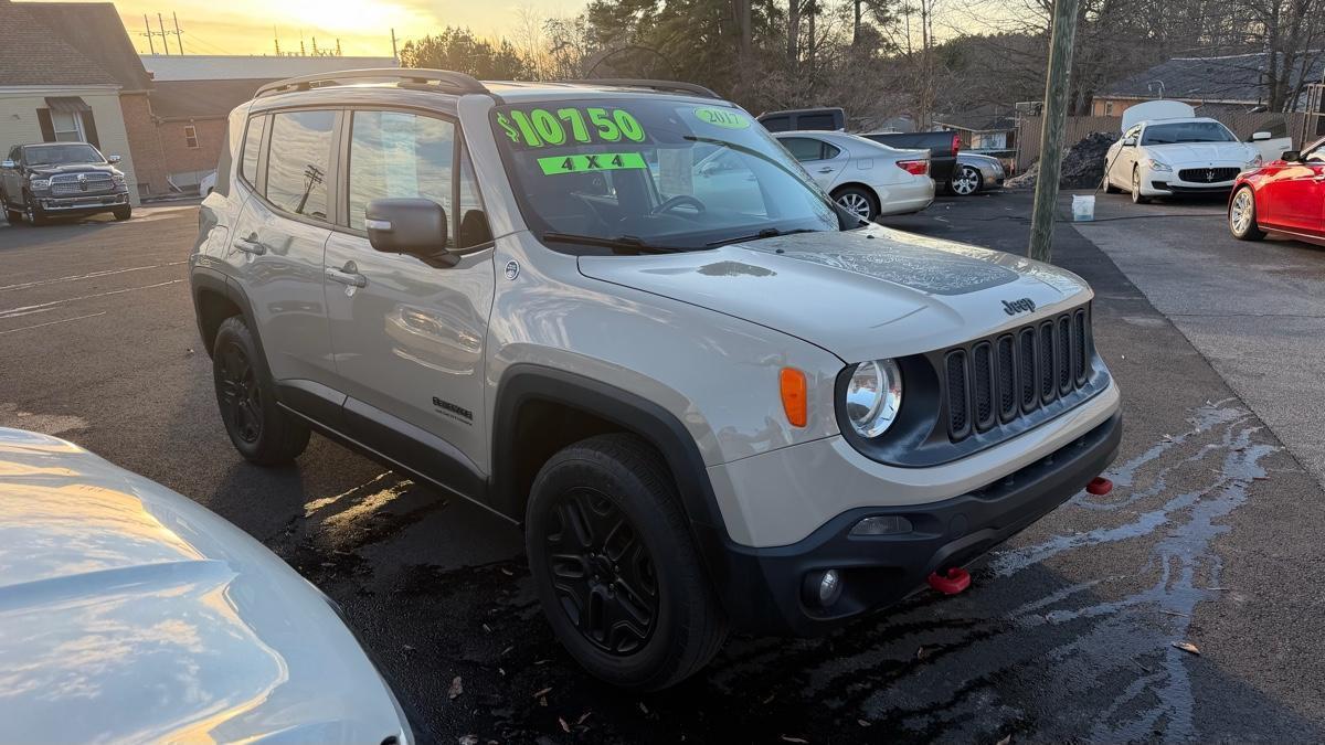 2017 Jeep Renegade Deserthawk