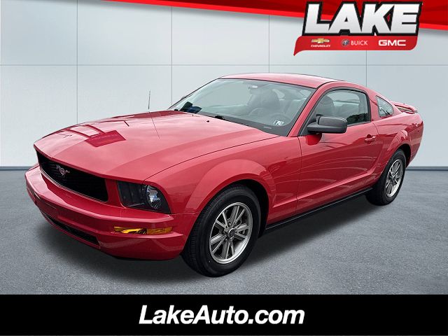 2005 Ford Mustang Deluxe
