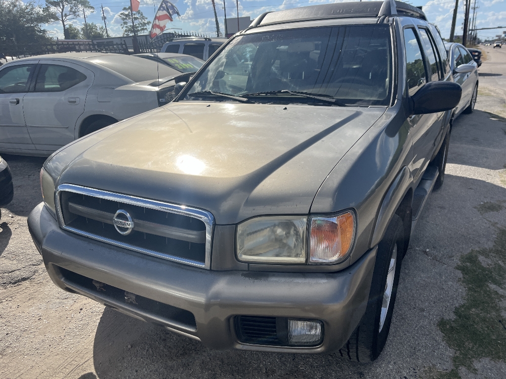 2004 Nissan Pathfinder LE Platinum